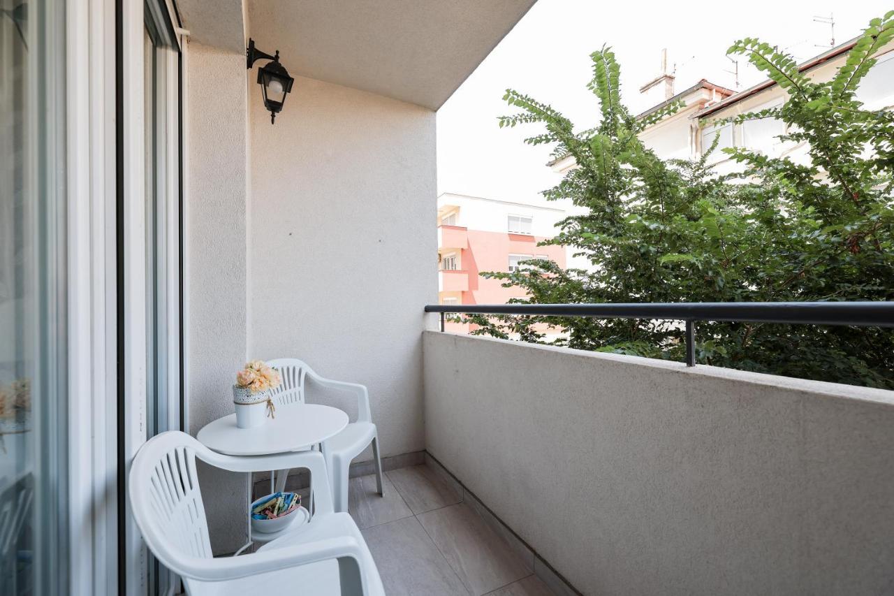 Two Bedroom Apartment With A Balcony Relja Zadar Exterior foto
