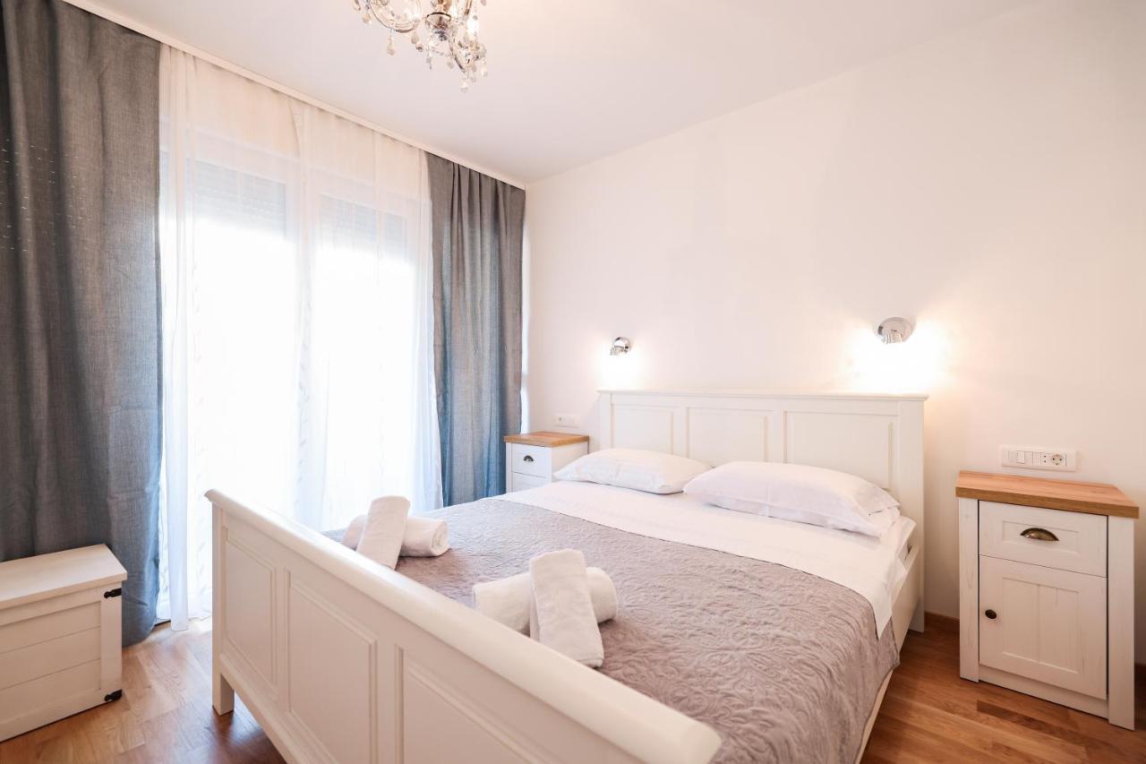 Two Bedroom Apartment With A Balcony Relja Zadar Exterior foto
