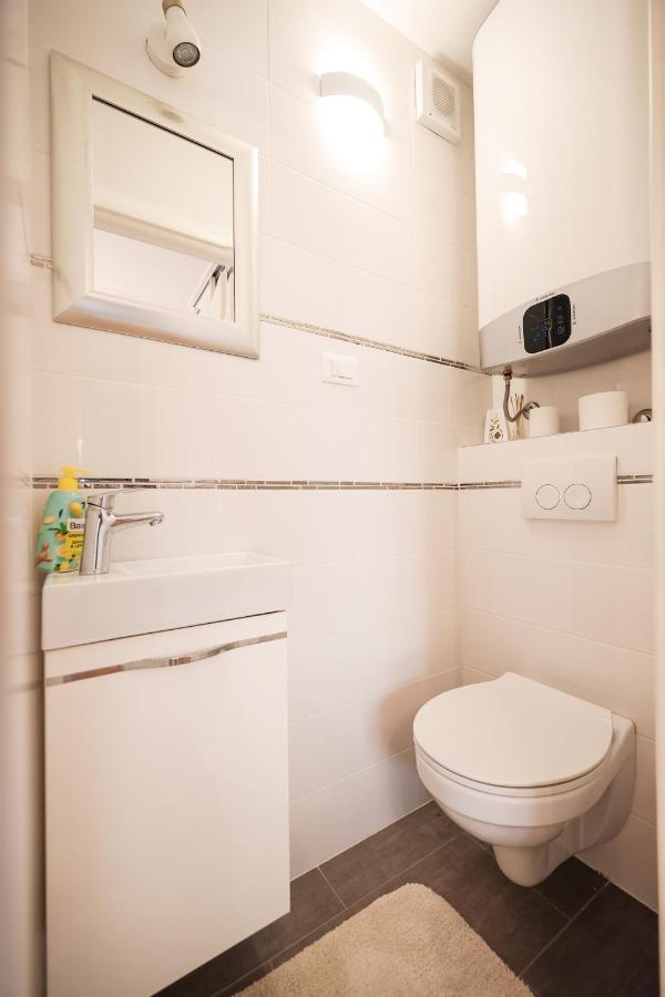 Two Bedroom Apartment With A Balcony Relja Zadar Exterior foto