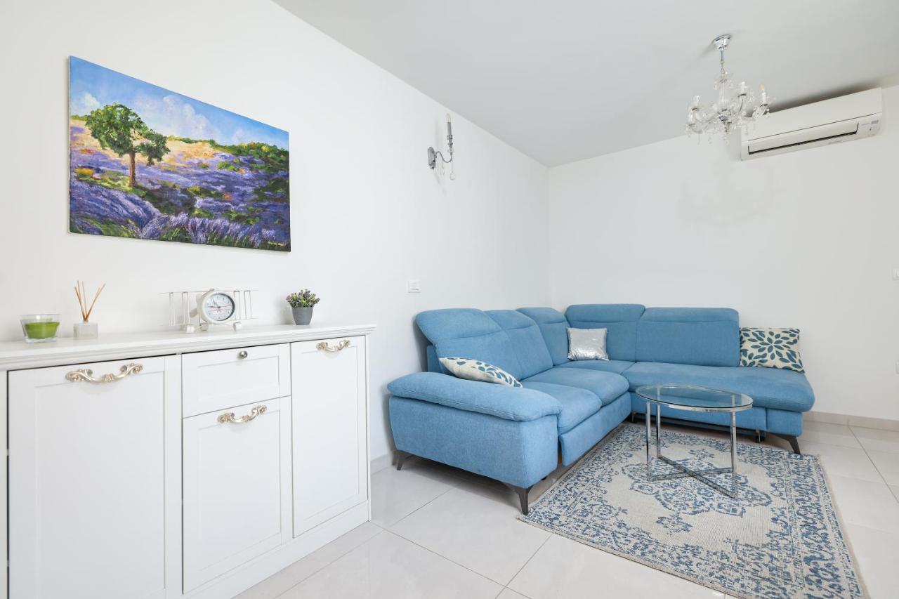 Two Bedroom Apartment With A Balcony Relja Zadar Exterior foto
